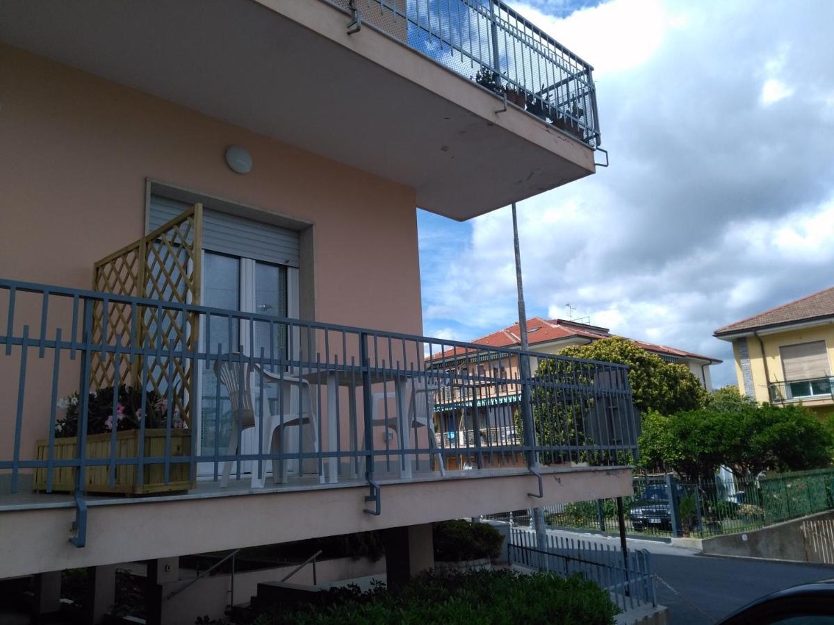 B&B Sweet Dreams Diano Marina Dış mekan fotoğraf